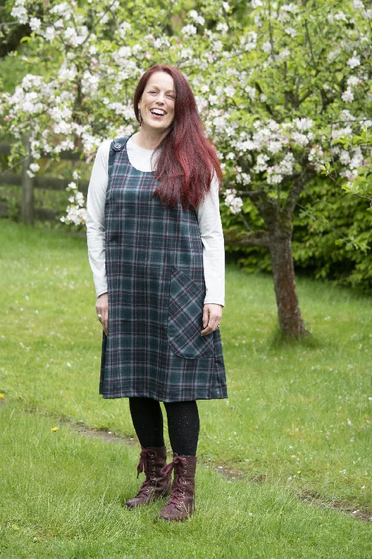 Great Bargains Bobbins and Buttons Jayne Pinafore Dress