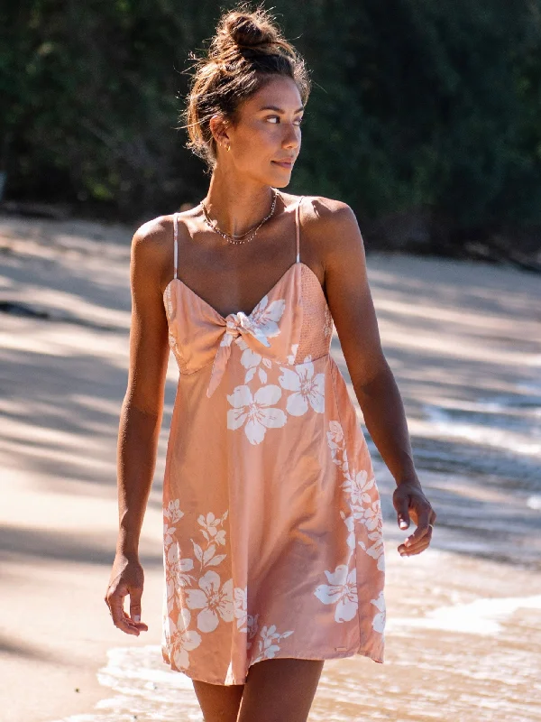 Stock Clearance Mucho Mahalo Dress - Clay