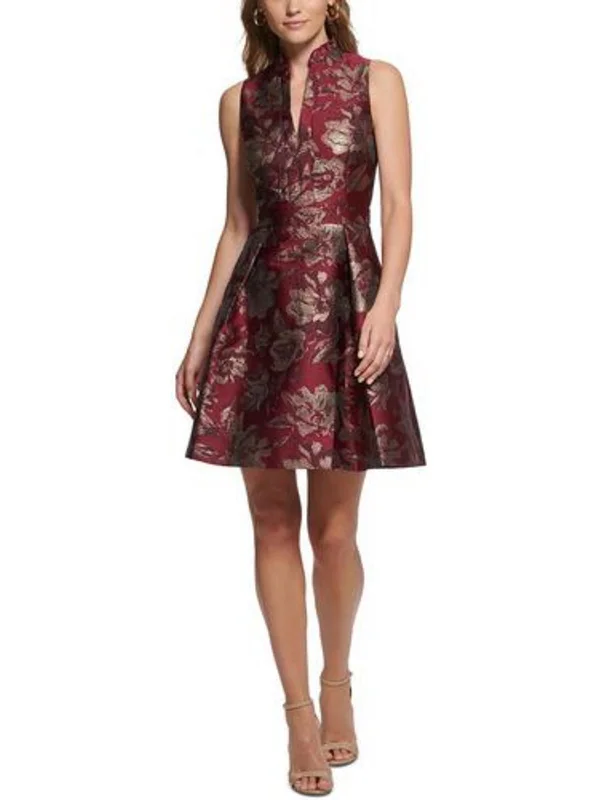 Season Finale Sale Petites Womens Floral Pleated Fit & Flare Dress