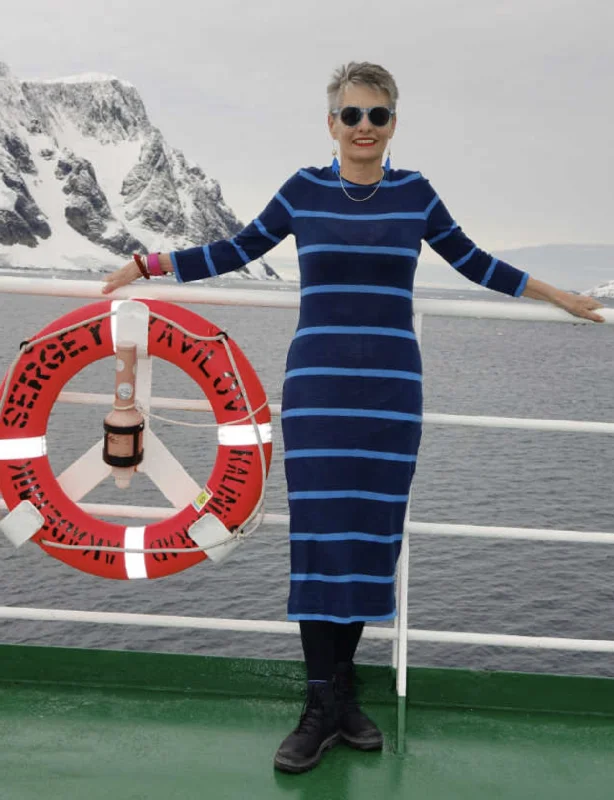 Hurry In Alice & Co Patterns Iceberg Dress