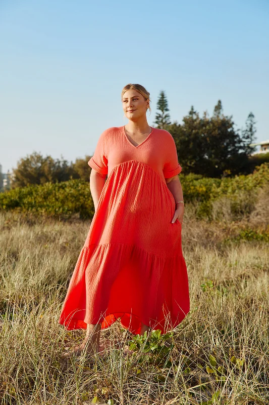 While Supplies Last Adriana Crinkle Cotton V-Neck Dress in Candlelight