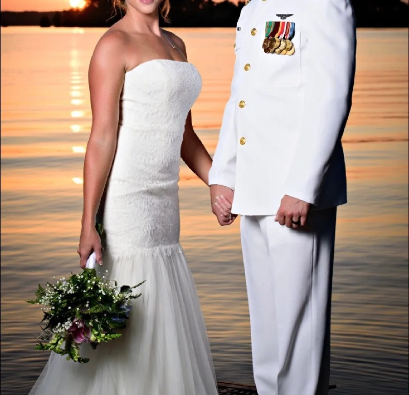 Can't Miss David's Bridal KP3765