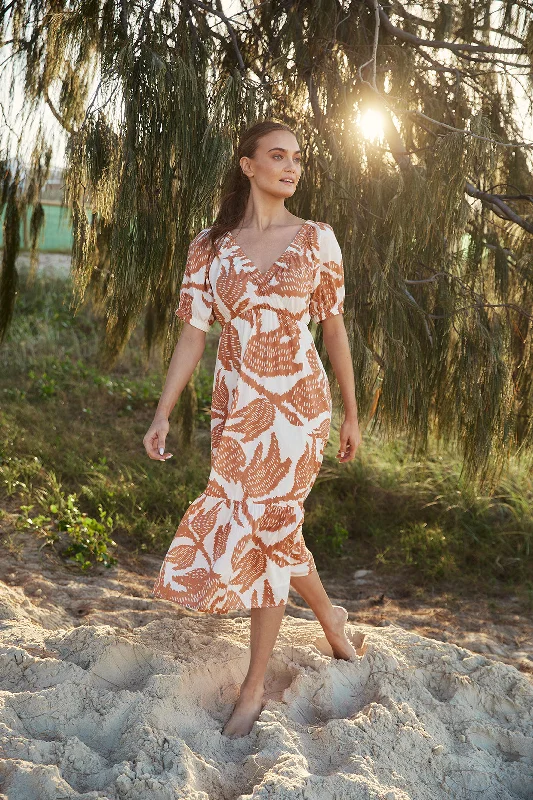 Special Offer Alison Midi Dress in Desert Palms