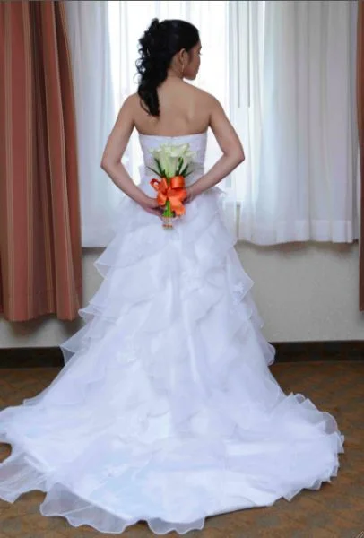 Hot Deal Other Wish by Paraezo Couture Style: Elise
