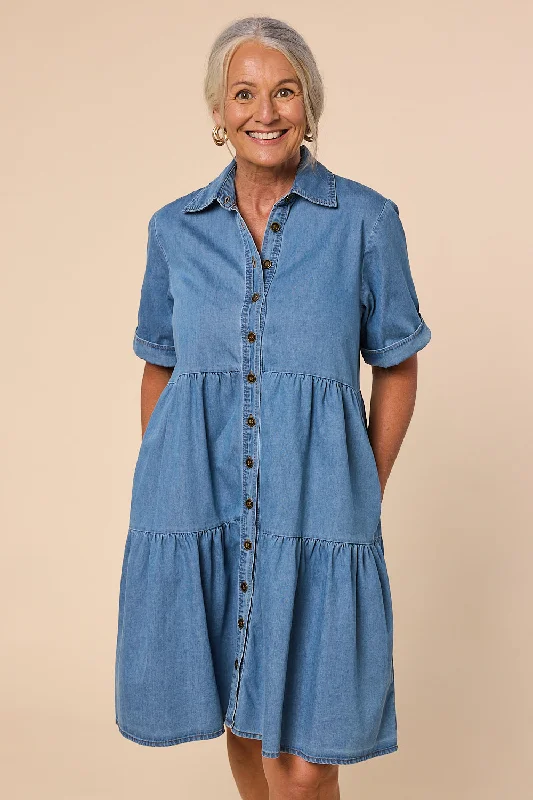 Crazy Deals Ginette Chambray Dress in Light Wash