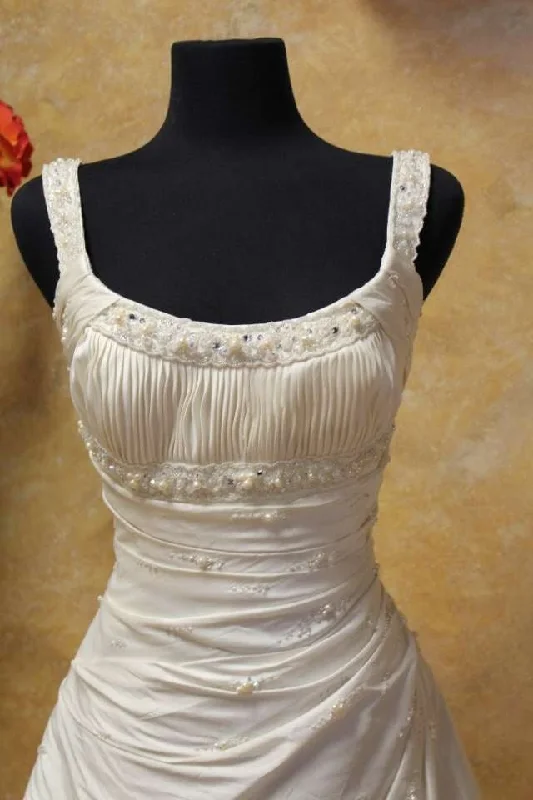 Overstock Pronovias Helena