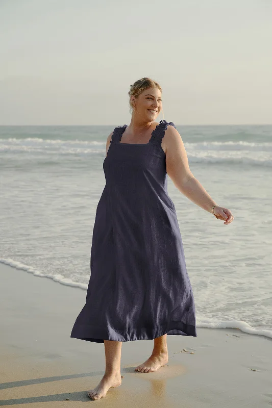 Price Blitz Claire Maxi Linen Dress in Navy