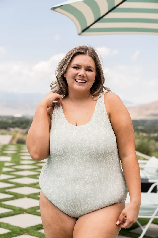 Extra Savings The Escape | Sage Leaf Print