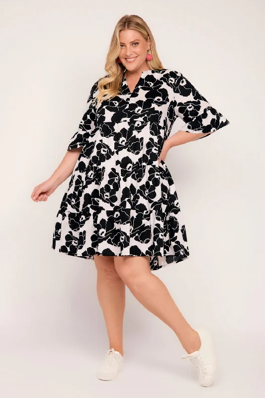 Hurry In Scout Tiered Dress in Carnival