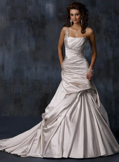 Hurry In Maggie Sottero fiorella