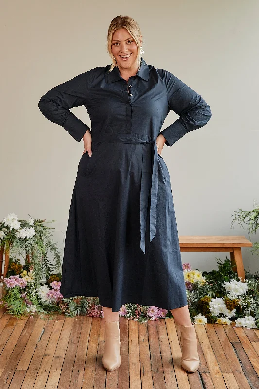 Price Buster Kelly Poplin Dress in Navy